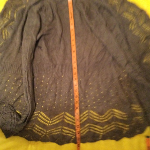 Decree Open Faced Charcoal Grey Sweater with ruffle - Picture 7 of 12